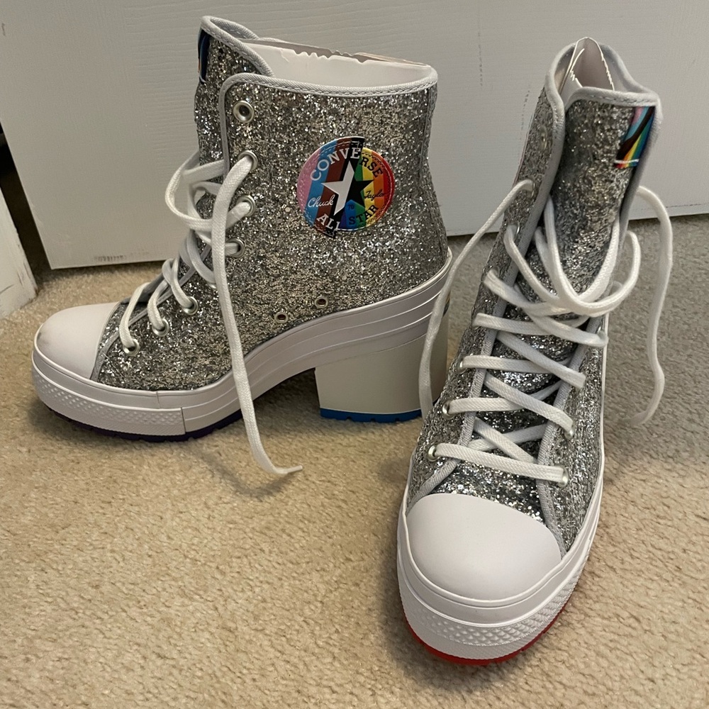 Converse Chuck 70 De Luxe Heel Hi - silver glitter/red/court purple - worn once
